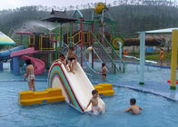 De Speelplaatsmateriaal van het Aquapark/van het Jonge geitjeswater Huis voor Hoteltoevlucht
