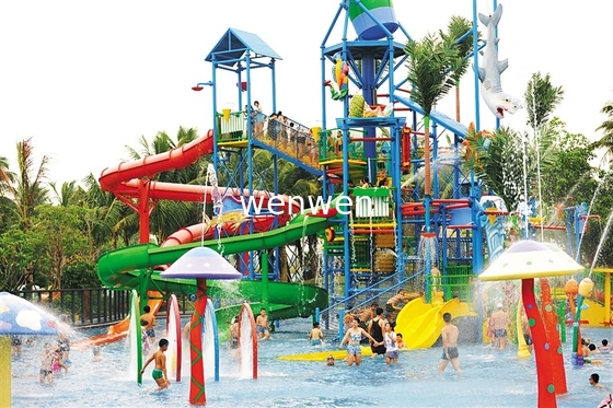 Buiten waterpark apparatuur waterglijbanen glasvezel kinderen zwembad glijbaan