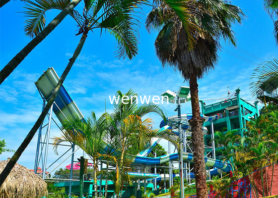 Veilig en duurzaam waterparkapparatuur met capaciteit hangt af van de grootte en het ontwerp