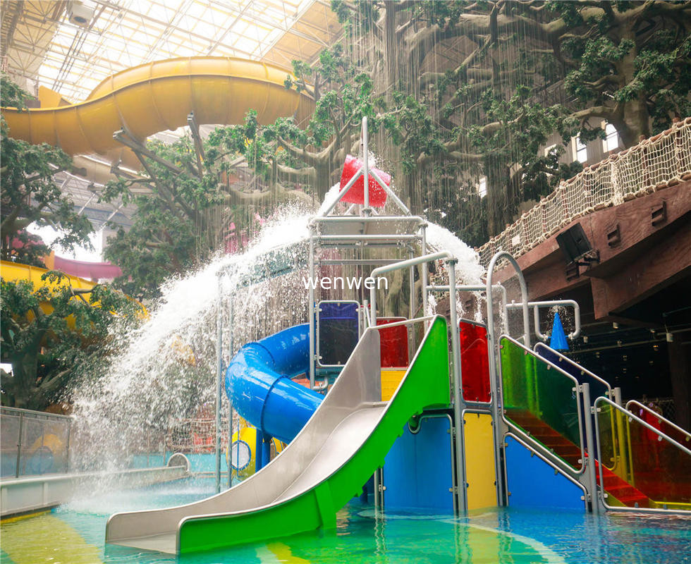 Meer dan 120 maanden levensduur Waterpark glijbaan met gegalvaniseerd koolstofstaal